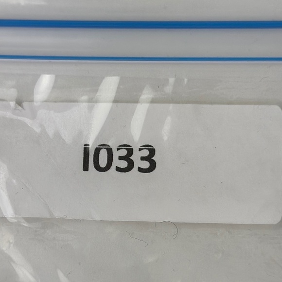 Aritzia Women's White COZY AF Sweater Vest - Picture 11 of 11